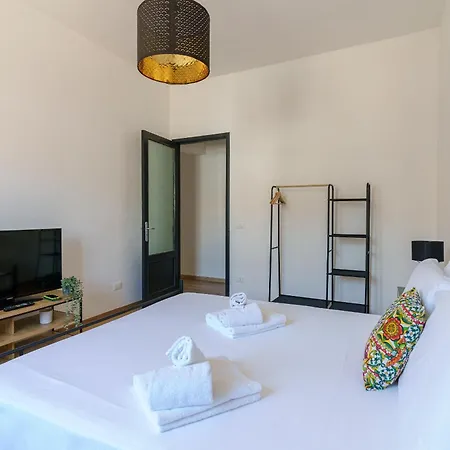 Terrazza Lavica, Free Parking Апартаменты *